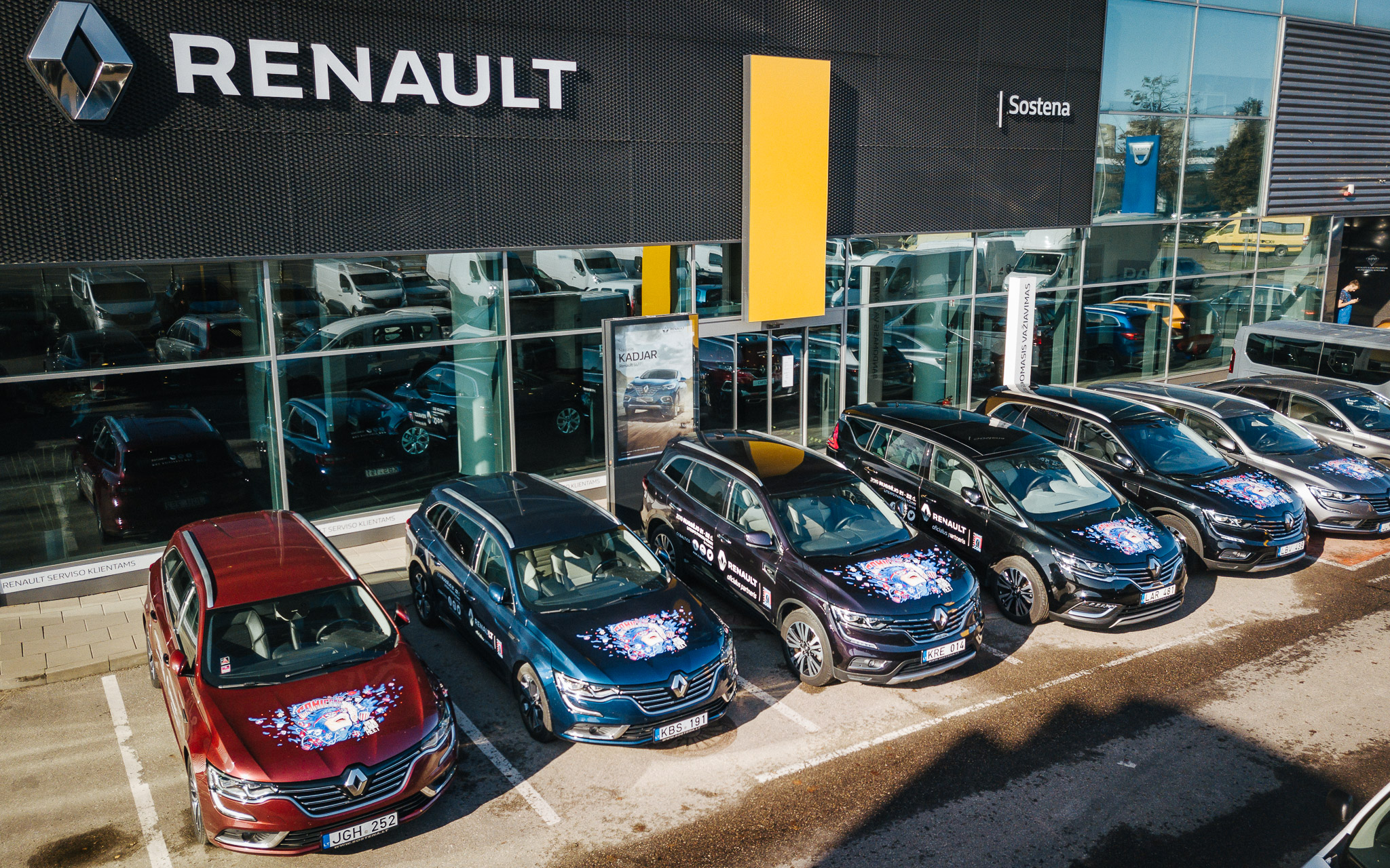 Į Lietuvą atvykę Holivudo aktoriai bus pasitinkami stilingais „Renault“ automobiliais